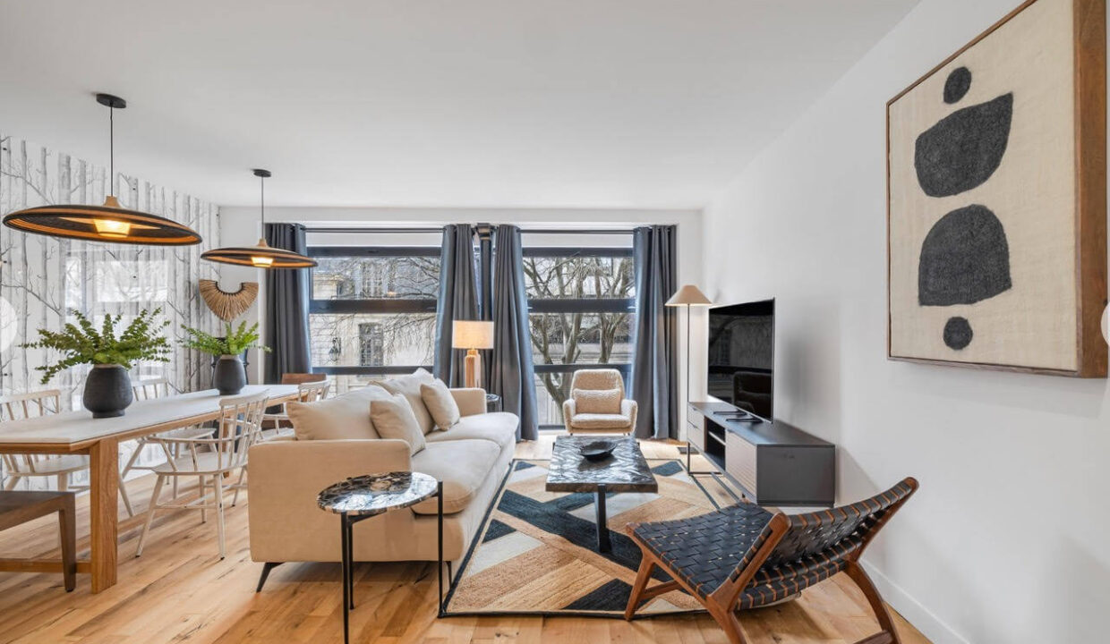 00001-LOVELY-MARAIS-CENTER-APARTMENT