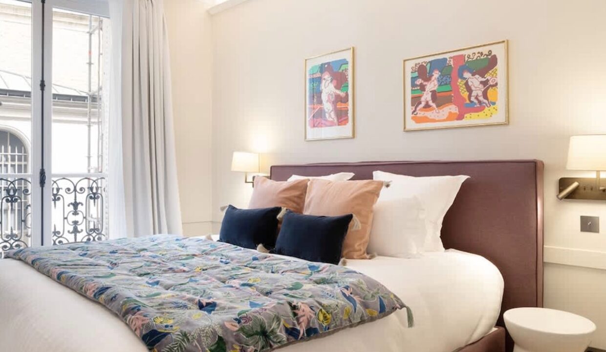 00002-GREAT-FAMILY-APARTMENT-NEAR-BON-MARCHE