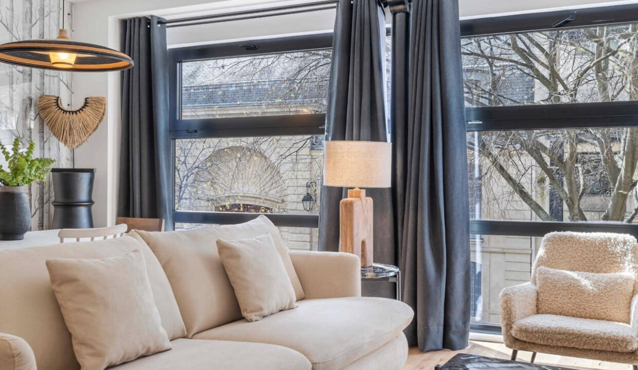 00003-LOVELY-MARAIS-CENTER-APARTMENT