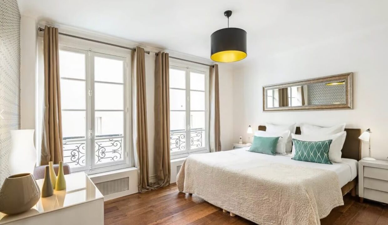 00004-LORSAY-MUSEUM-ONE-BEDROOM