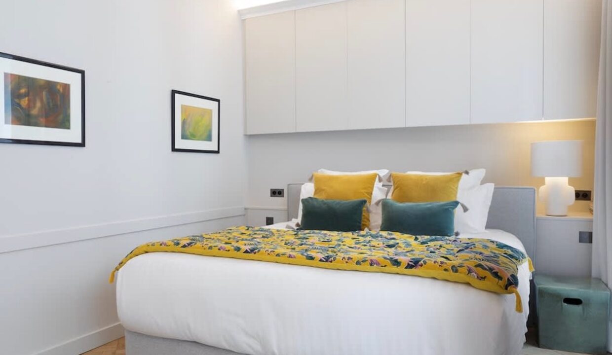 00007-GREAT-FAMILY-APARTMENT-NEAR-BON-MARCHE