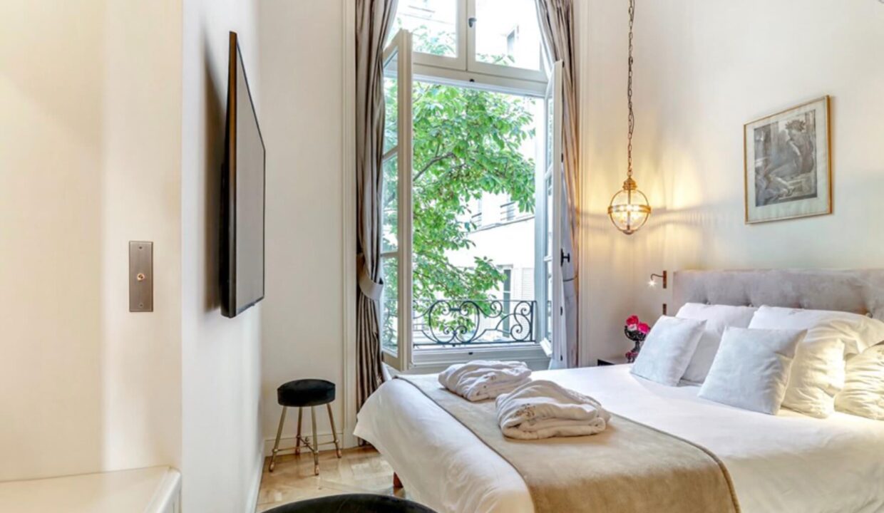 00008-LUXURY-UNIQUE-ISLE-SAINT-LOUIS