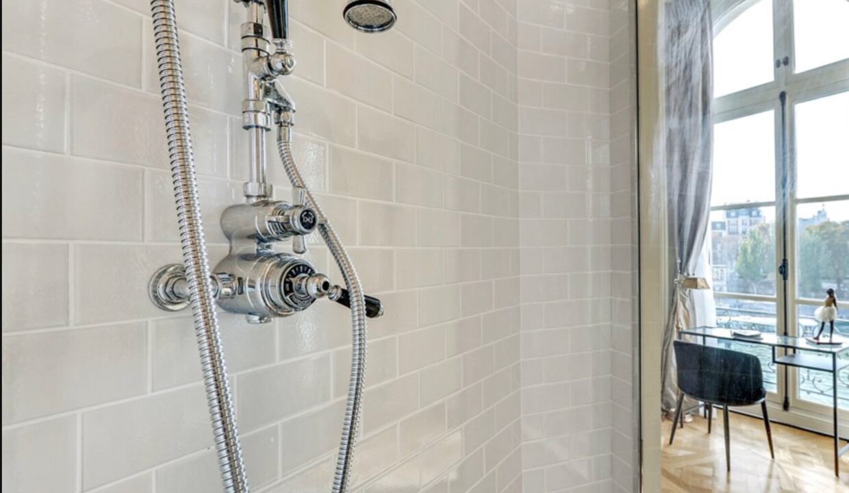 00010-LUXURY-UNIQUE-ISLE-SAINT-LOUIS