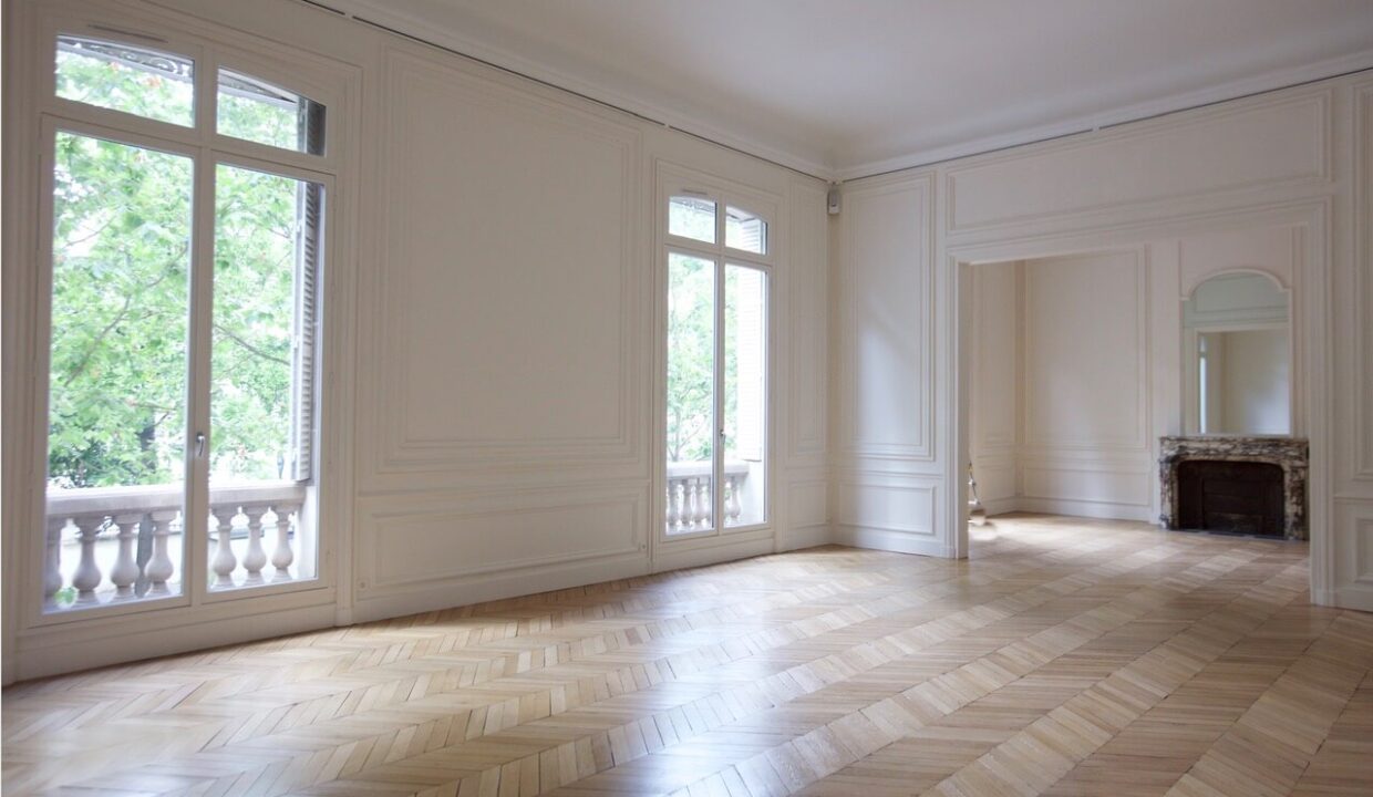 00010-TOUR-MAUBOURG-LUXURY-SHOWROOM-PARIS