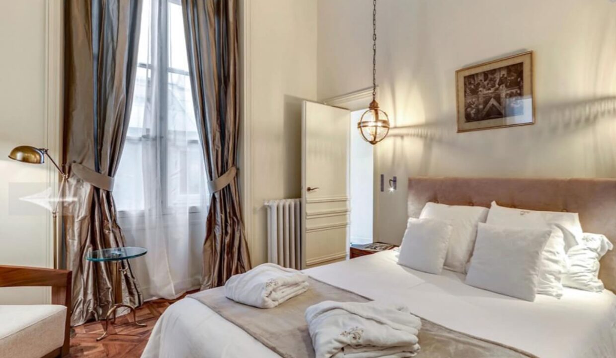 00012-LUXURY-UNIQUE-ISLE-SAINT-LOUIS