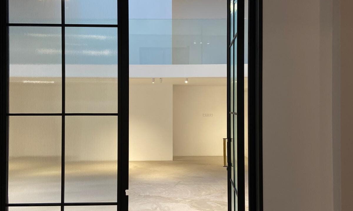 00002-LOFT-SHOWROOM-280m²-PLACE-DES-VICTOIRES