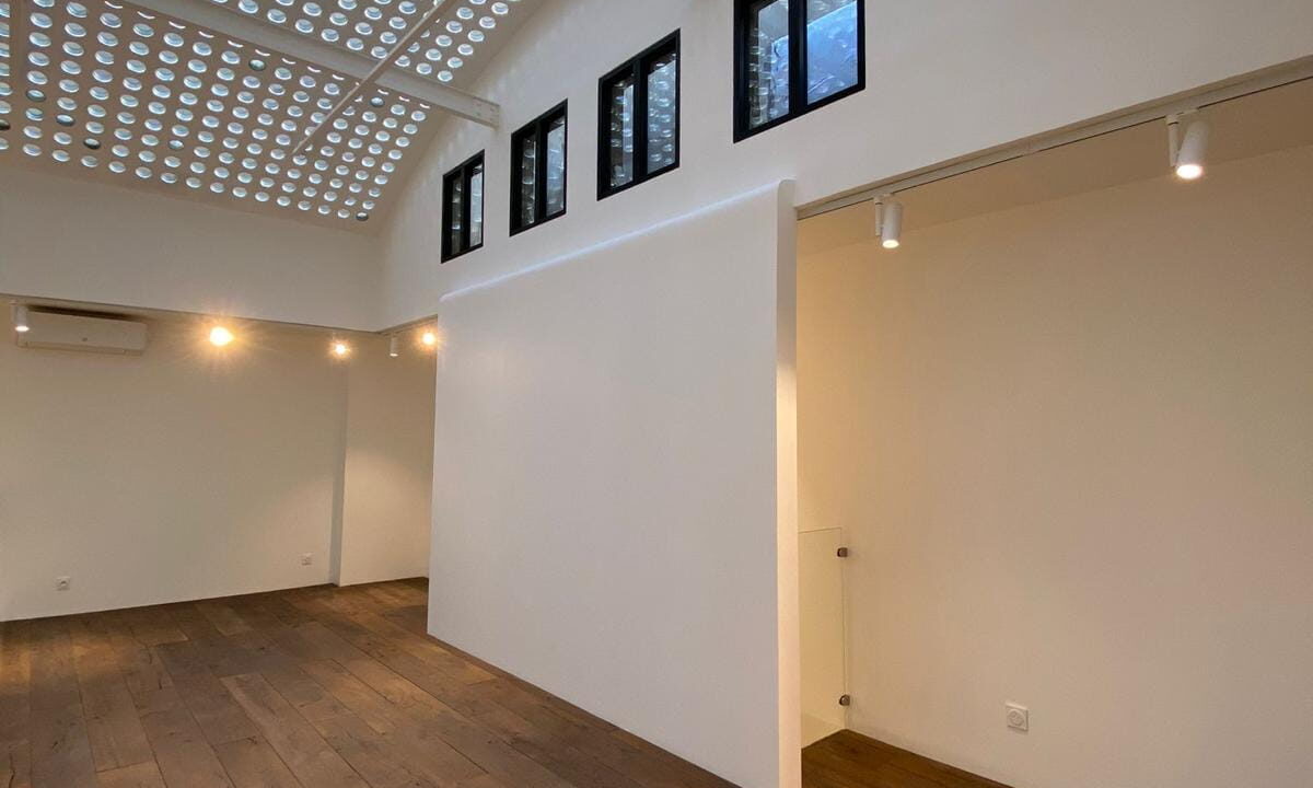 00016-LOFT-SHOWROOM-280m²-PLACE-DES-VICTOIRES