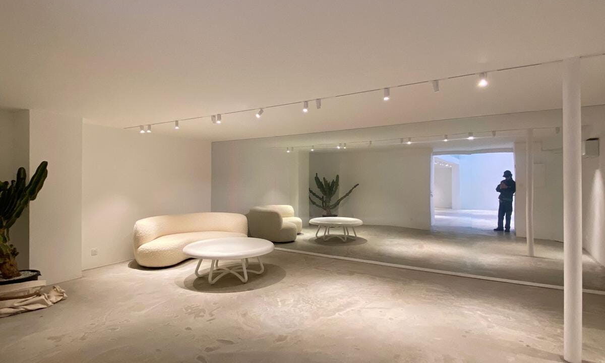 00018-LOFT-SHOWROOM-280m²-PLACE-DES-VICTOIRES