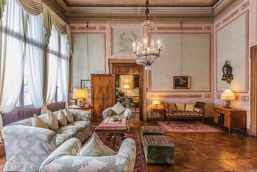 Luxury Accommodation in a 16th Century Palazzo Venice-008