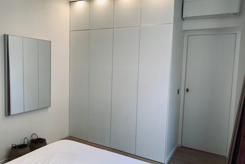 00009-luxe-apartmentsrentals-Luxury-2-bedrooms-rue-de-Turenne-Marais-