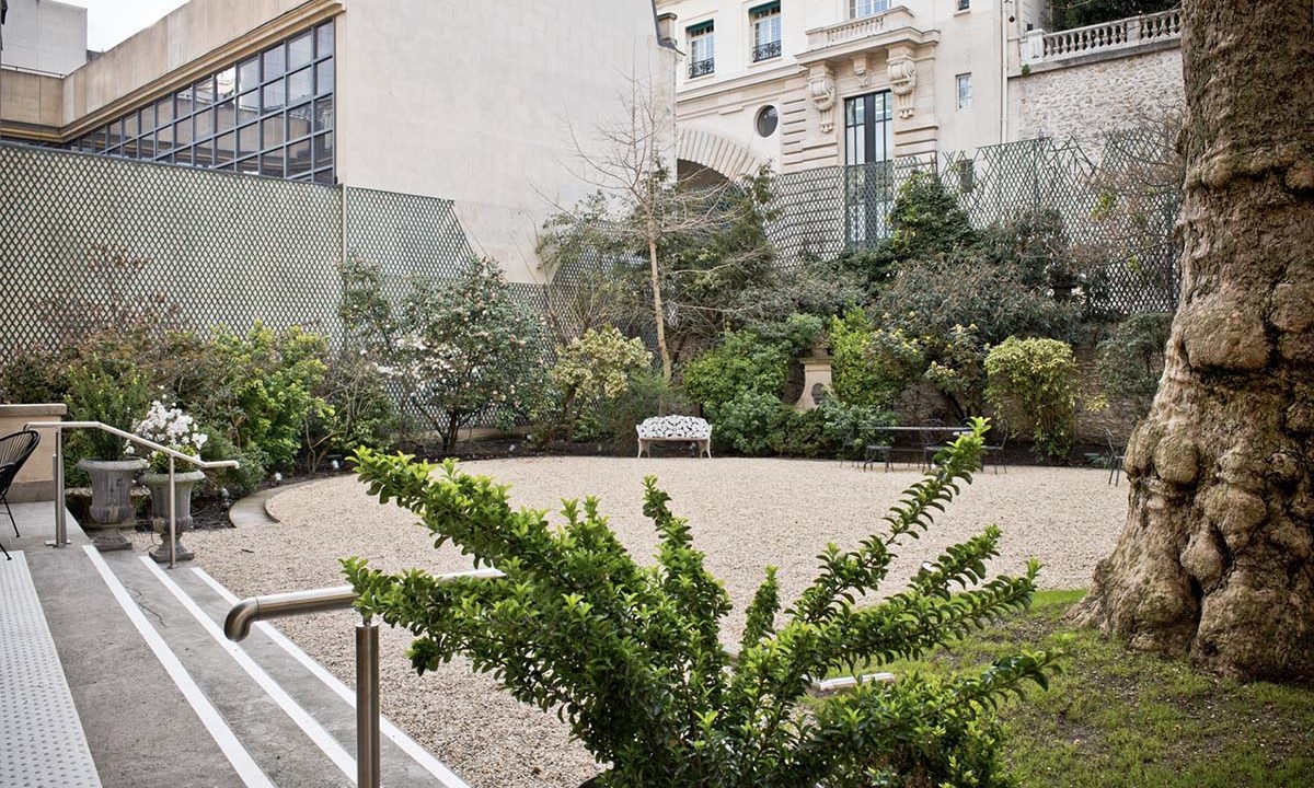 00010-luxury-private-mansion-in-paris